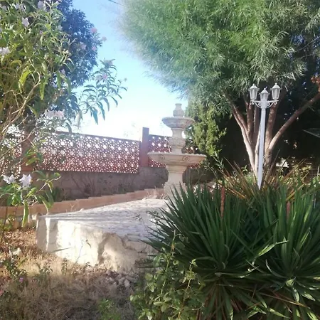 Casa Martinez & D'hotes A 3 Kms De Montserrat Valencia