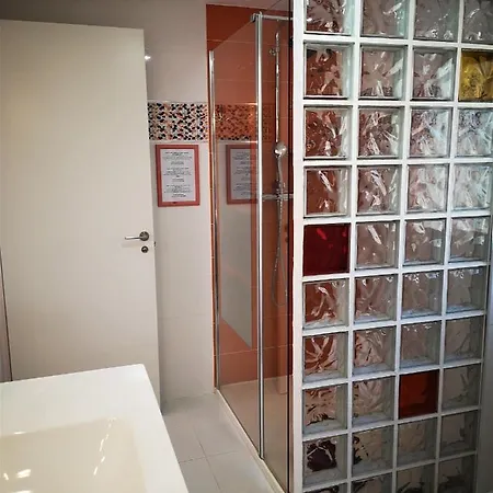 Homestay Casa Martinez & D'hotes A 3 Kms De Montserrat Valencia