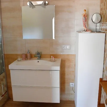 Homestay Casa Martinez & D'hotes A 3 Kms De Montserrat Valencia *